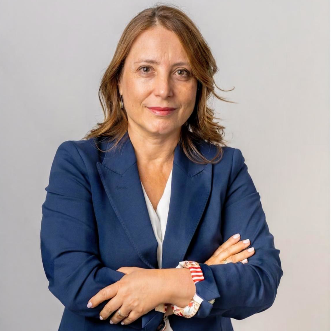 Dña. Ana Belén Gil González